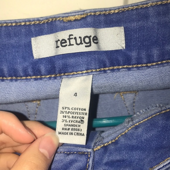 Ripped jean - Picture 3 of 3